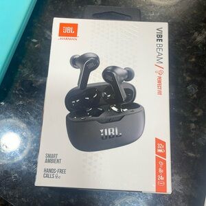 NWT JBL Vibe Beam Wireless Earbuds